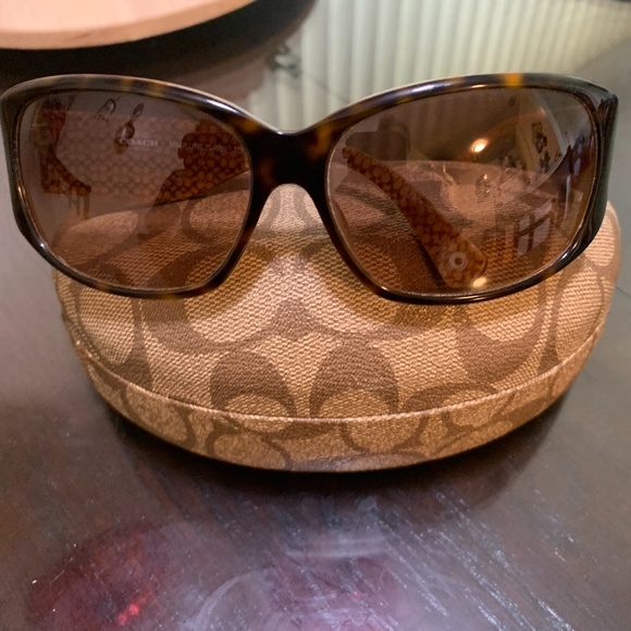 Coach Sunglasses - Picture 1 of 3